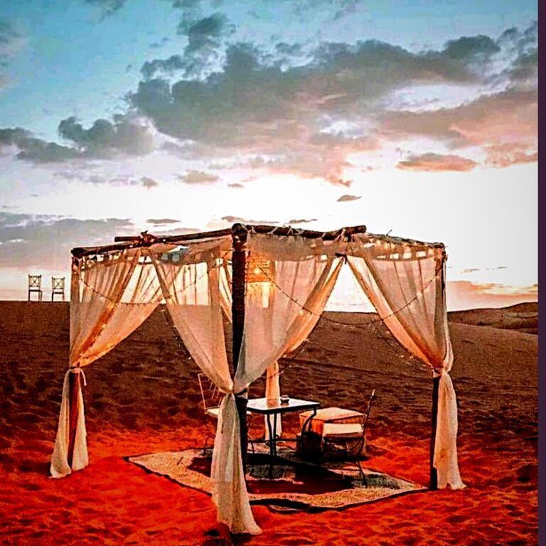 Merzouga Desert Luxury Camp Dış mekan fotoğraf